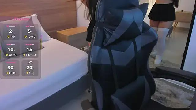 mia_collins96 on StripChat