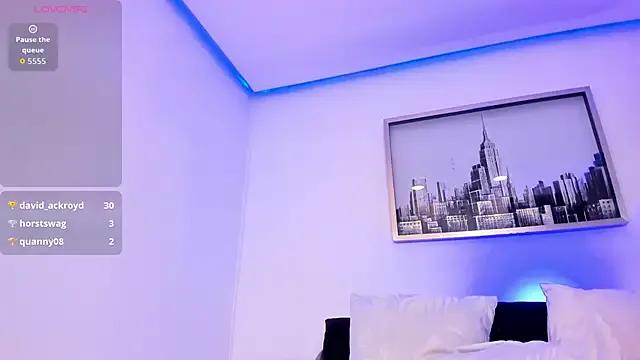 sarah_ashbourne on StripChat 