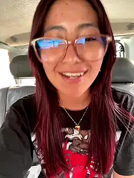 saramooon on StripChat 