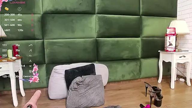 SelenSummer — Make my asshole squirt!