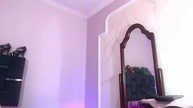 sexy-luna-star-ts on StripChat