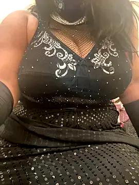 Simar_punjabi — Nude boobs oiling with milk out