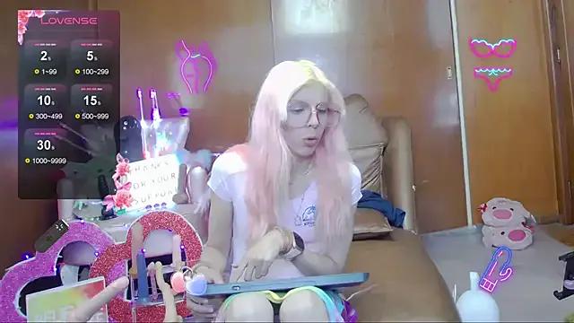 Skinygirl — play pussy y nude