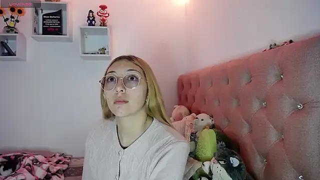 Soffy-brooks on StripChat 