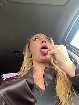 Sweet___Emily's avatar