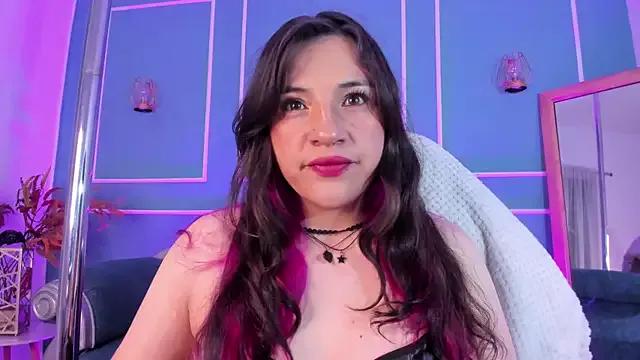 TaraTaylorr —  Moan pleasure 