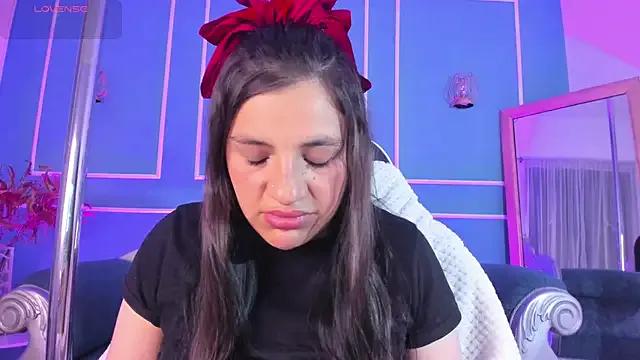 TaraTaylorr on StripChat 