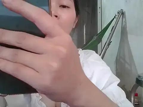 Thu_yaha on StripChat