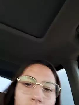 vikkilushh on StripChat 