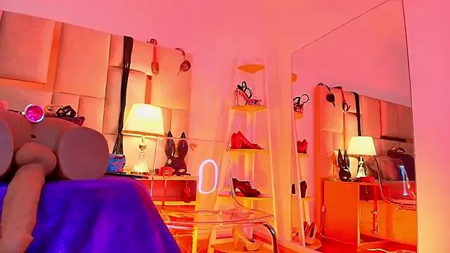 Violett_Sinclair — Rub my ass Miss PLEASE 