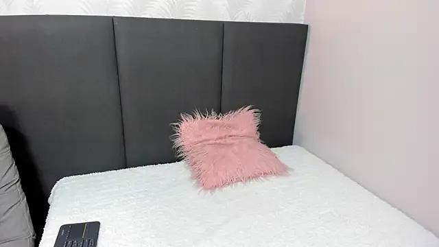 VivianSantana1 on StripChat 