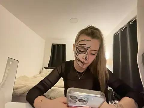 YasmineLace on StripChat