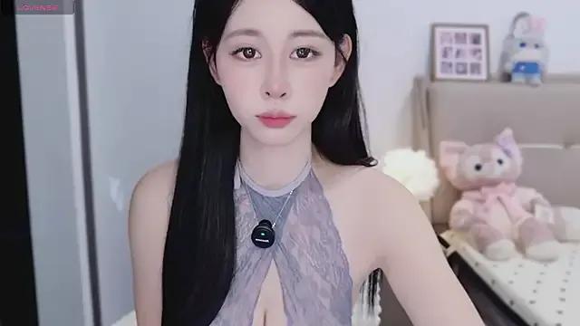 Yoyuyuy on StripChat 